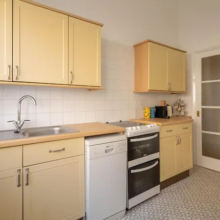 Apartment Host & - Chatsworth Court *